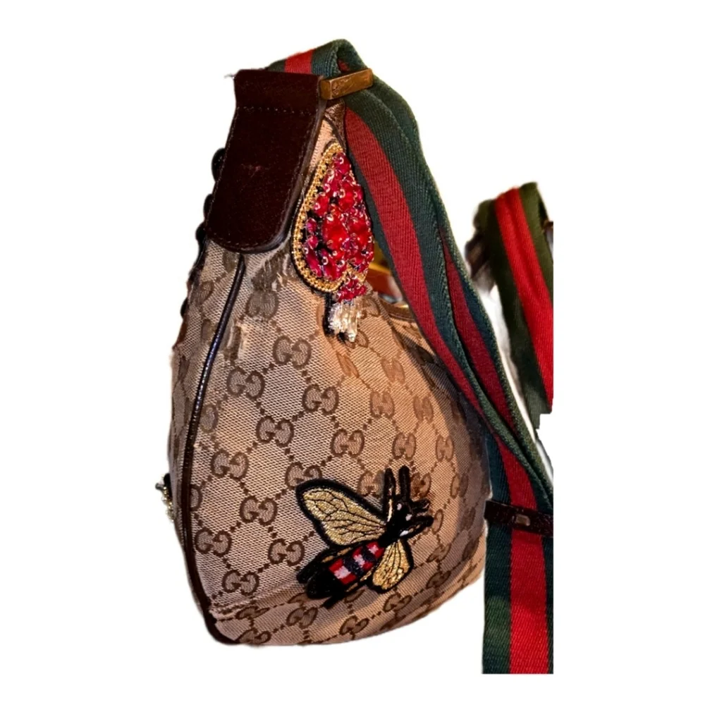 Auth. GUCCI Iconic Sherry Line GG Web Canvas Shoulder Bag W/Bee Applique - Picture 5 of 11